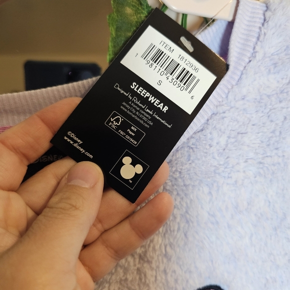 Minnie pajamas 💓 - Picture 3 of 7